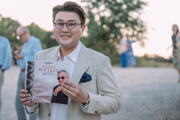 ▲김호중 사진전(사진제공=생각엔터테인먼트)