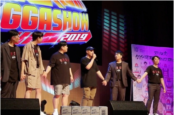 ▲정영준(왼쪽에서 네 번째)(사진제공=KBS)