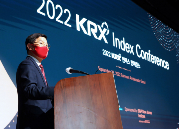 ▲23일 2022 KRX 인덱스 컨퍼런스에 앞서 양태영 한국거래소 부이사장이 개회사를 하고있다 (사진제공=한국거래소)