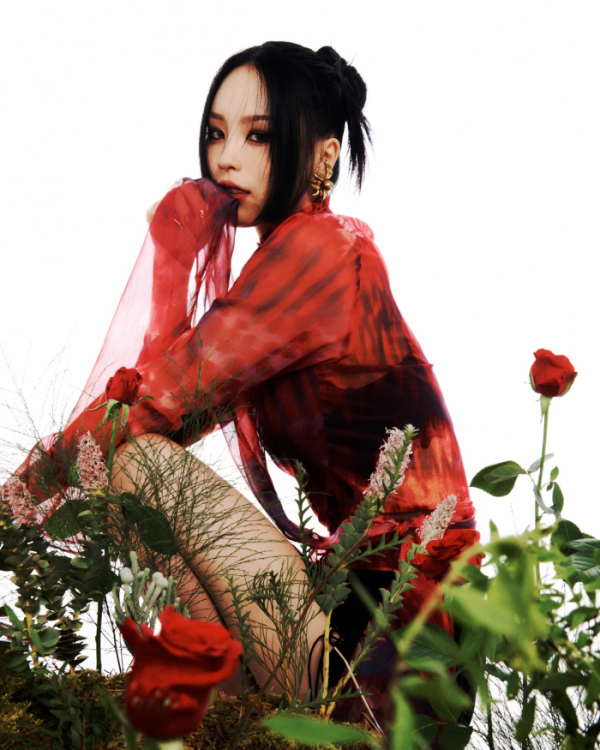 ▲유하(사진=유니버설뮤직 제공)