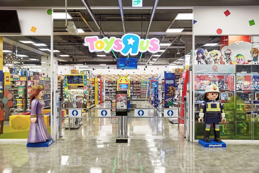 ▲롯데마트 완구 매장인 토이저러스 외관. (사진제공=롯데마트)