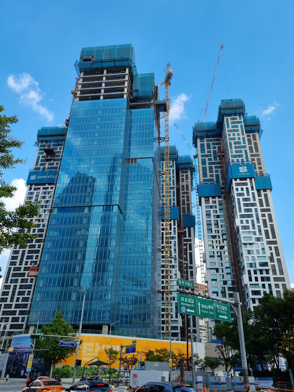 ▲부동산 경기 침체와 주식시장의 변동성이 심화하면서 리츠가 대체 투자처로 떠오르고 있다. 서울 영등포구의 한 건설현장 전경 (이투데이DB)