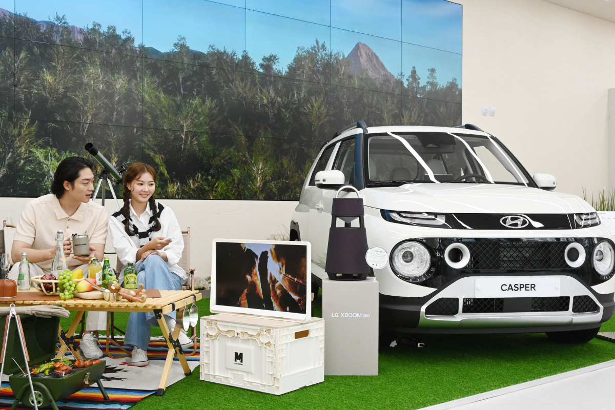 ▲LG전자가 현대차와 손잡고 이달 7일부터 올해 말까지 LG베스트샵 강북본점과 수원본점에서 캠핑 체험존을 운영한다. (제공=LG전자)