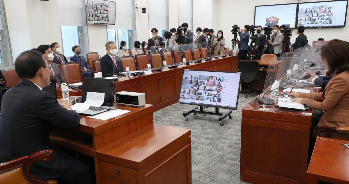 ▲국민의힘 주호영 원내대표가 7일 국회에서 정부조직법 개편안에 관한 정부의 설명을 청취하고 의원 발의하기 위한 화상 의원총회에서 발언하고 있다. (국회사진기자단)