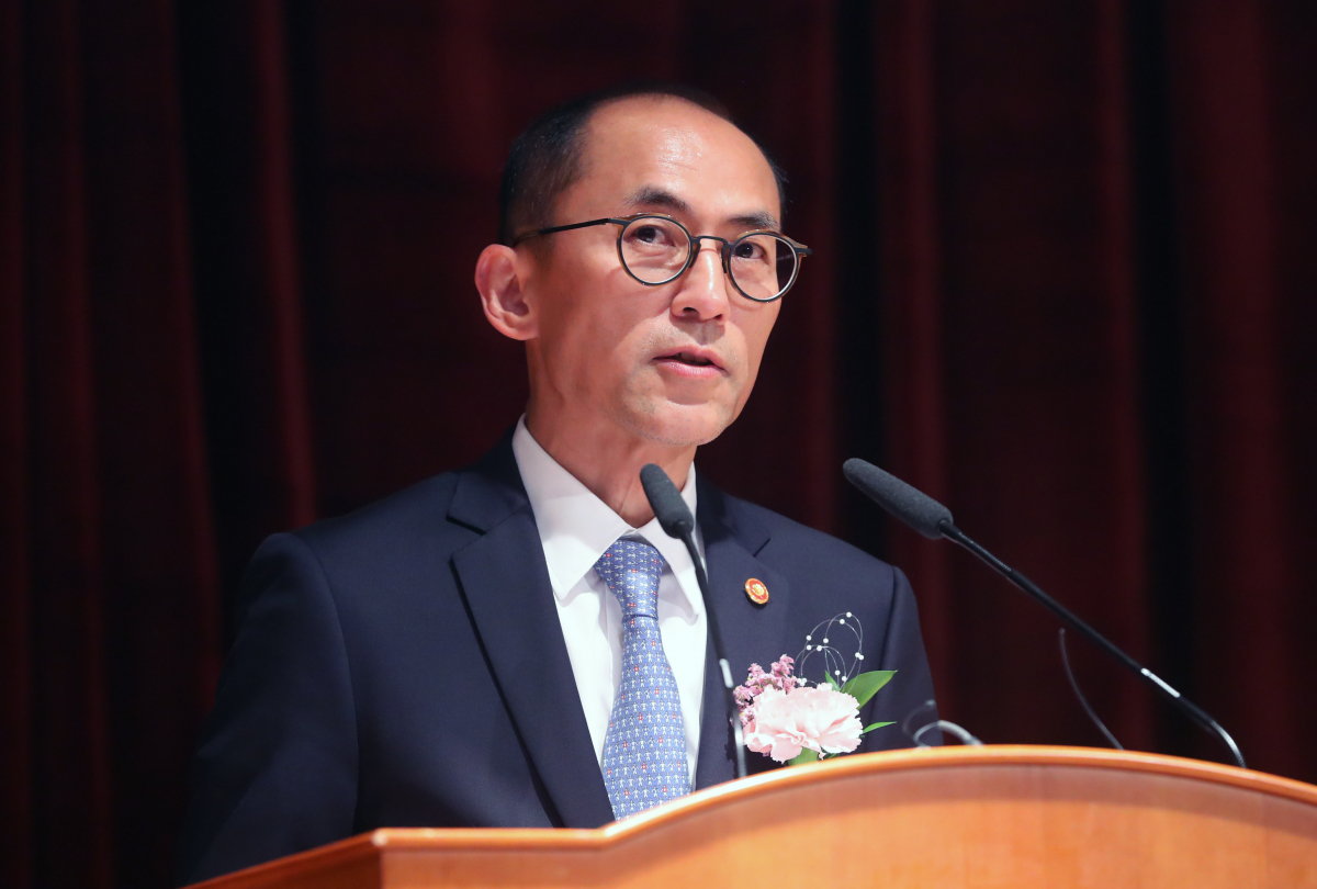 ▲고학수 신임 개인정보보호위원회 위원장이 7일 오후 서울 종로구 정부서울청사 별관 대강당에서 열린 취임식에 참석해 취임사를 하고 있다. (뉴시스)