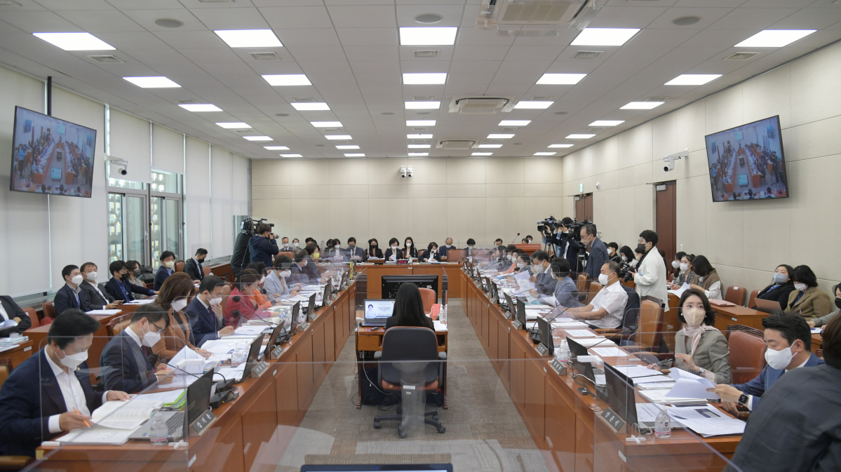 ▲7일 국회 보건복지위원회의 식품의약품안전처 국정감사가 진행되고 있다. (사진제공=식품의약품안전처)