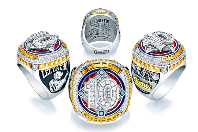 ▲이대호 선수의 영구결번 반지. (사진제공=롯데 자이언츠)