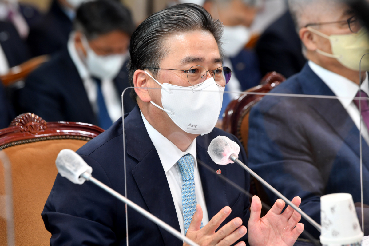 ▲정승일 한국전력공사 사장이 11일 나주 한전 본사에서 국정감사 중 질문에 답변하고 있다. (뉴시스)