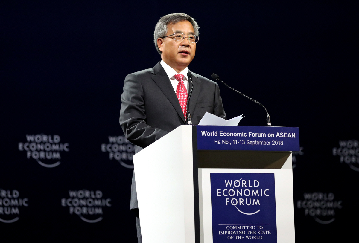 ▲후춘화 중국 국무원 부총리가 2018년 9월 12일 베트남 하노이에서 열린 세계경제포럼(WEF)에 개막식에서 발언하고 있다. 하노이(베트남)/신화뉴시스