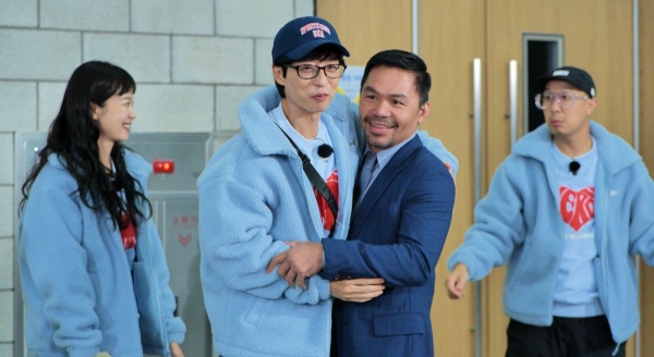 ▲파퀴아오(왼쪽에서 세 번째)(사진제공=SBS)