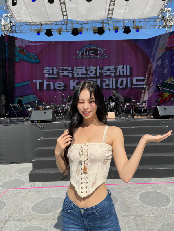 ▲유하(사진=유니버설뮤직 제공)