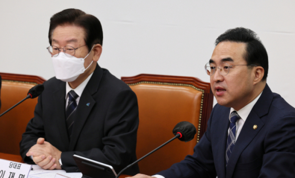 ▲더불어민주당 박홍근 원내대표가 21일 국회에서 열린 최고위원회의에서 발언하고 있다. (국회사진기자단)
