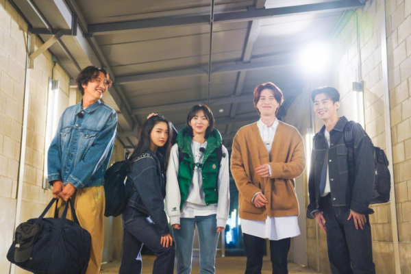 ▲'출장 십오야2' 스타쉽 가을 야유회 참여한 이광수, 천영민, 채수빈, 이동욱, 손우현(사진=채널 십오야 인스타그램)