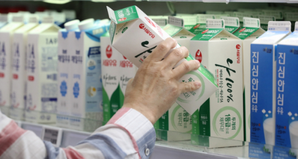 ▲서울 시내 한 대형마트에서 우유 상품이 판매되고 있다.  (뉴시스)