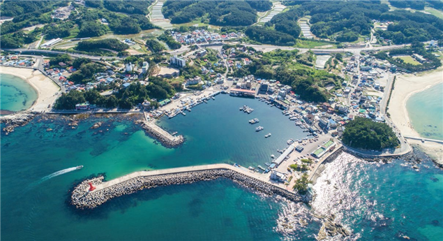 ▲강원 양양 남애항 전경. (사진제공=해양수산부)