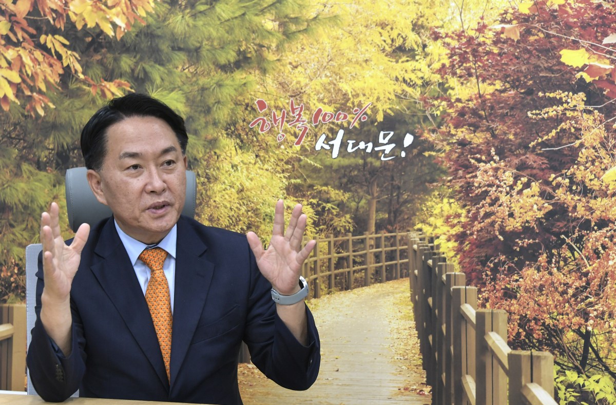 ▲이성헌 서대문구청장은 "무너진 신촌 상권을 되찾고 청년들이 넘쳐나는 도시로 만들겠다"고 말했다. (사진제공=서대문구)