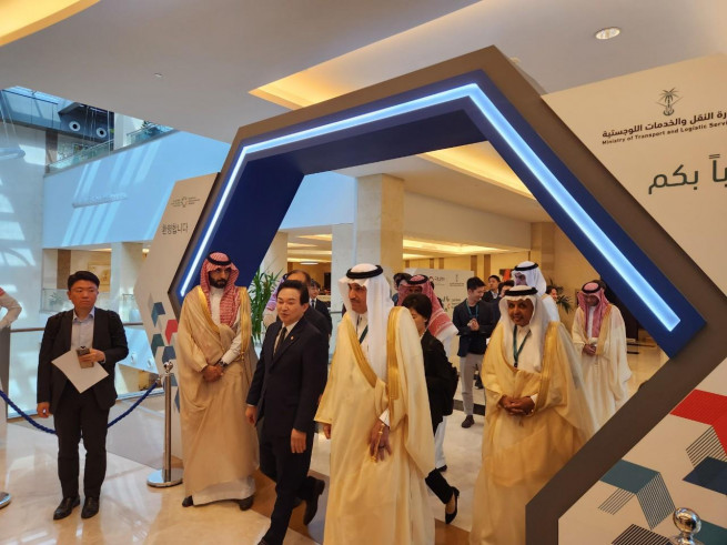 ▲원희룡 국토교통부 장관이 6일(현지시각) 사우디아라비아에서 열린 '한-사우디 혁신 로드쇼'에 입장하고 있다. (사아라비아 공동 취재단)