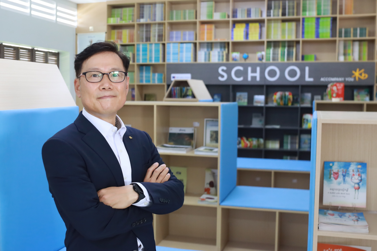 ▲이투데이는 지난달 25일 캄보디아 프놈펜에서 장용재 KB국민은행 캄보디아 법인(KBC)장을 만났다.