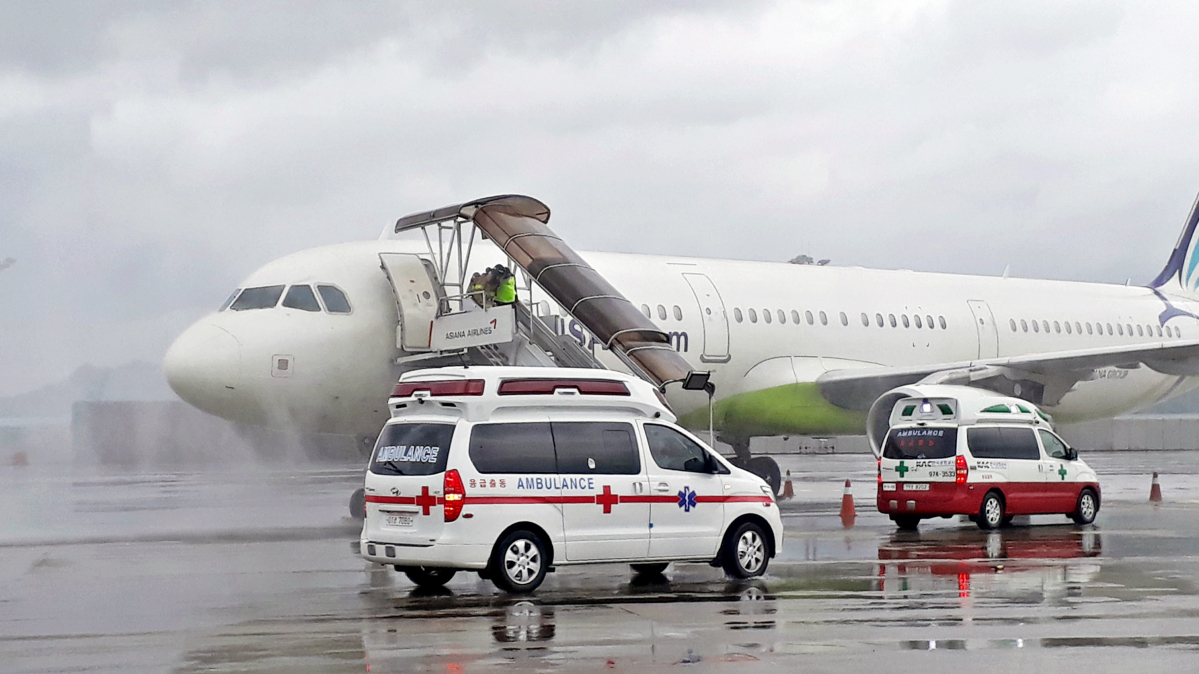 ▲지난 2020년에 진행한 항공기 사고 비상대응 모의훈련 (사진제공=에어부산)