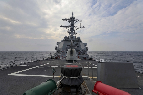 ▲9월 20일 미 해군 유도미사일구축함 USS히긴스(DDG 76)가 대만해협을 지나고 있다. AP뉴시스
