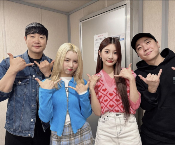 ▲woo!ah!(우아!) 루시X민서(사진=엔브이(NV)엔터테인먼트 제공)