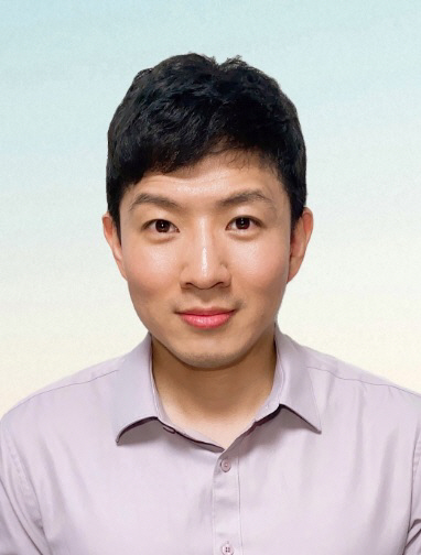 [게임이론으로 세상 읽기] 화물연대와 정부, 불법파업과 위헌적 명령