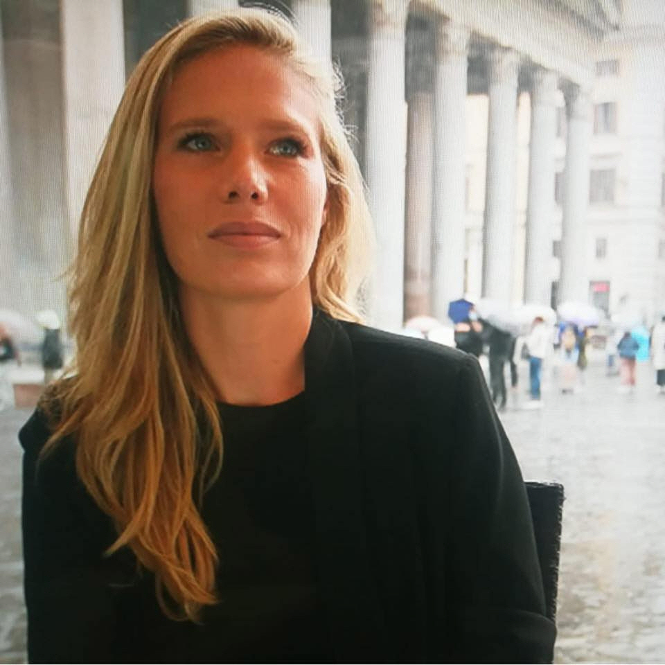 ▲로라 하스 세이프가드 디펜더스 캠페인 국장. 출처 하스 페이스북.