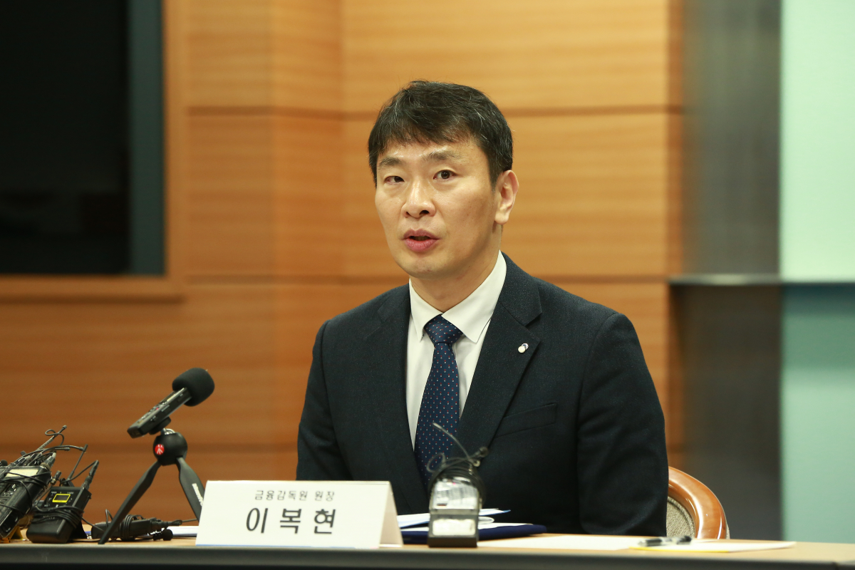 ▲이복현 금융감독원장이 22일 서울 종로구 금융감독원 연수원에서 열린 ‘중소기업의 재도약과 성장 지원을 위한 협업 강화 방안’에 참석해 발언하고 있다. (사진제공=금융감독원)
