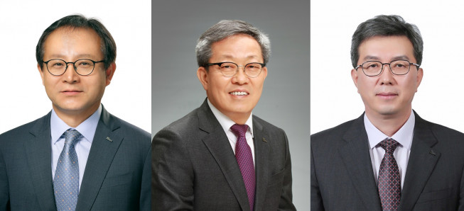 ▲정기섭 포스코홀딩스 경영전략팀장, 정탁 포스코인터내셔널 부회장, 김준형 포스코케미칼 사장. (사진제공=포스코)