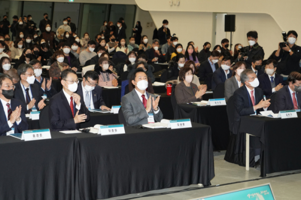 ▲6일 서울시는 ‘2022년 서울 국제 안심소득 포럼’을 동대문디자인플라자(DDP)에서 개최했다.  (자료제공=서울시)
