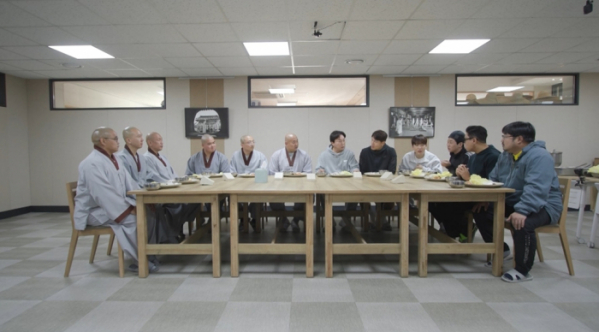 ▲해인사 찾은 '미우새'(사진제공=SBS)