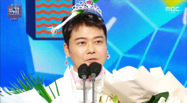 ▲2022 MBC 연예대상 대상 전현무(사진제공=MBC)