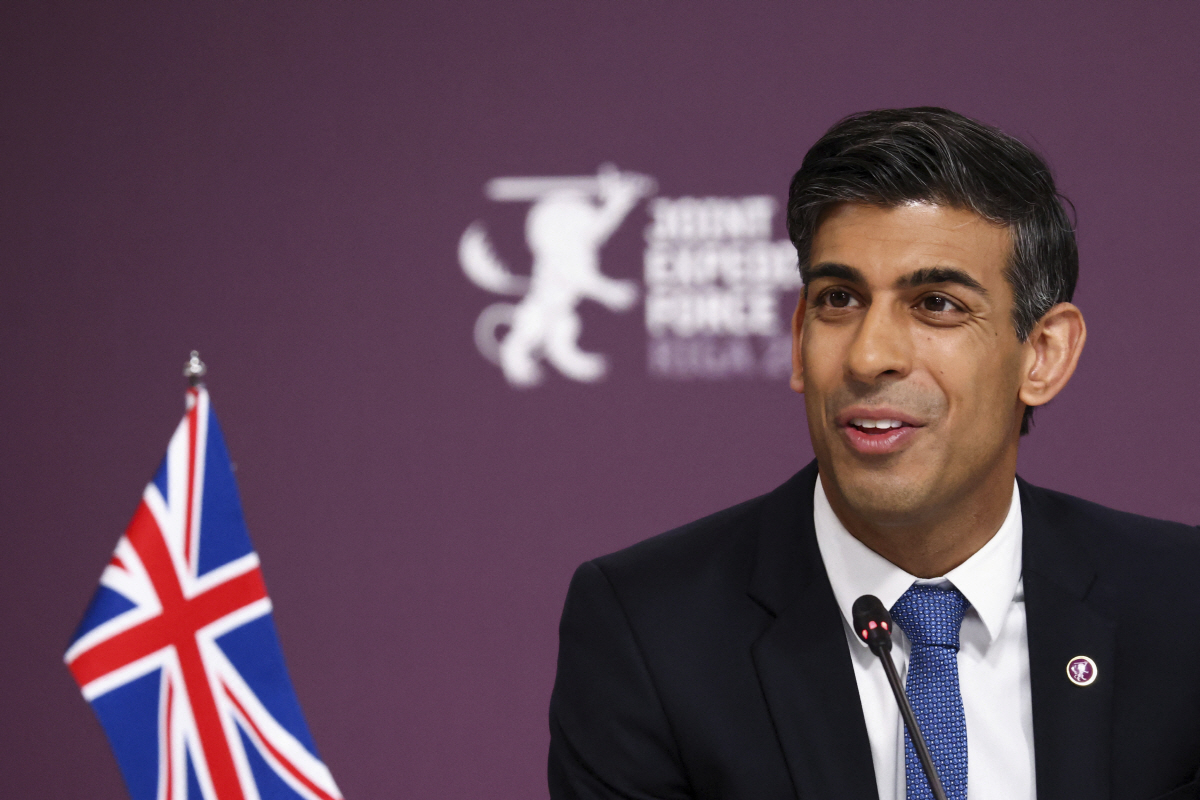 ▲리시 수낵 영국 총리가 2022년 12월 19일(현지시간) 라트비아 리가에서 열린 영국 주도의 합동원정군(JEF) 회의에 참석해 발언하고 있다. 리가(라트비아)/AP뉴시스