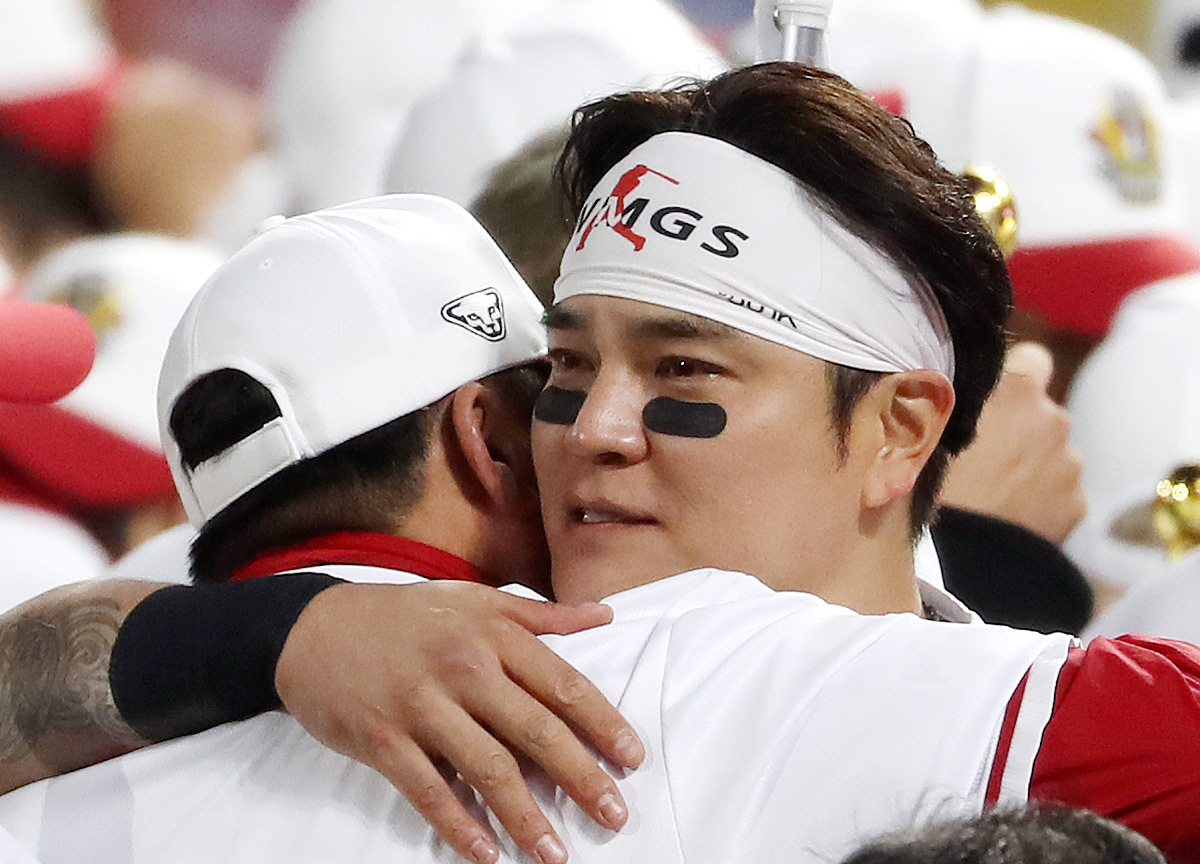 ▲우승 감격에 눈시울 붉힌 추신수(연합뉴스)