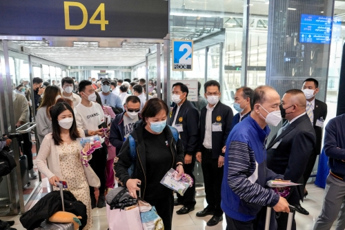 ▲중국인들이 9일 방콕 공항에 도착했다. 방콕(태국)/로이터연합뉴스
