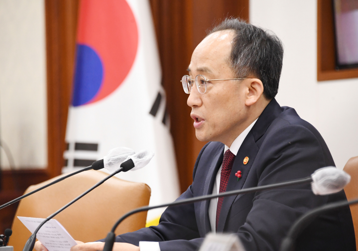 ▲추경호 경제부총리 겸 기획재정부 장관이 1월 12일 서울 종로구 정부서울청사에서 열린 비상경제장관회의를 주재, 모두발언을 하고 있다. (사진제공=기획재정부)