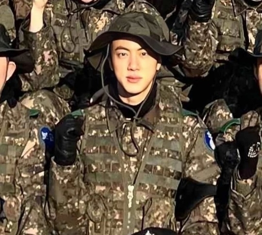 ▲방탄소년단 진(사진=제5보병사단 카페)