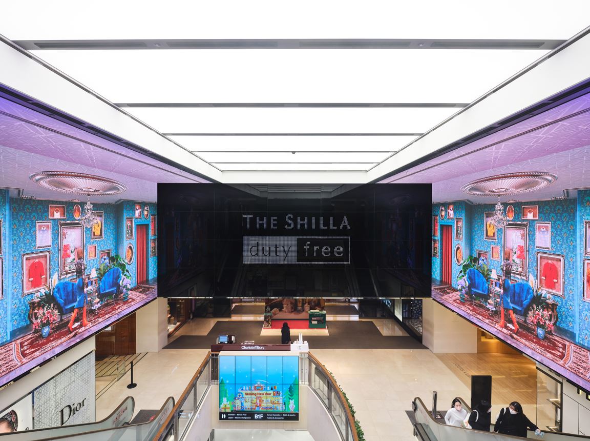 ▲신라면세점 서울점, 디지털 미디어 스크린으로 새단장. (사진제공=신라면세점)