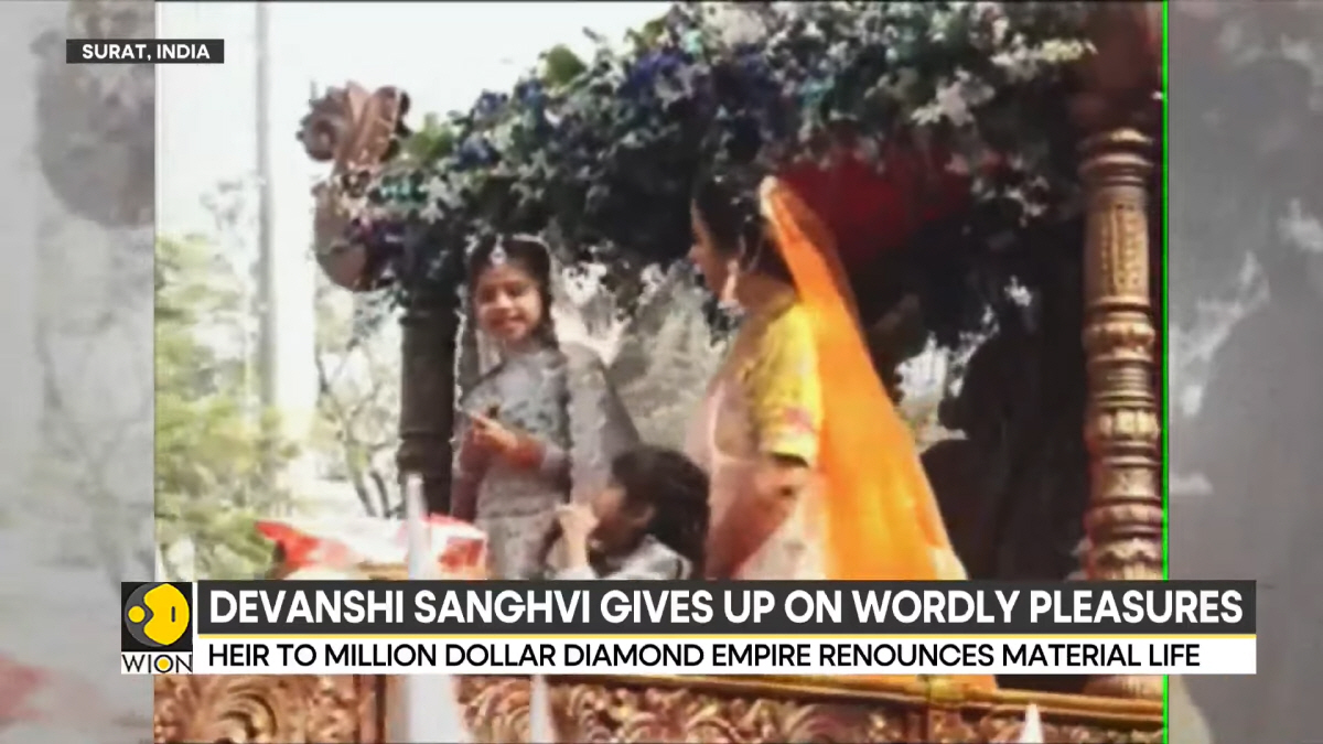 ▲재산 상속을 포기하고 자이나교 승려가 되기로 결심한 데반시 상비(출처=WION 유튜브 캡처)
