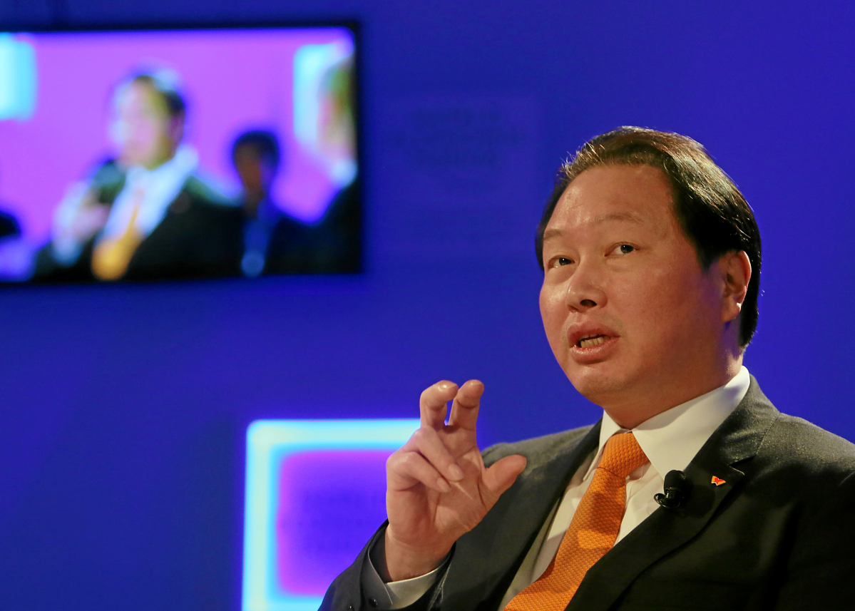 ▲최태원 SK그룹 회장이 지난 2013년 1월 다보스포럼 '임팩트 투자' 세션에서 사회적기업 활성화를 위한 SK식 전략과 비전을 설명하고 있다. (사진제공=SK)