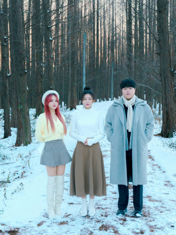 ▲경서예지X전건호(사진 = 에버그로우 제공)