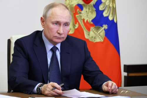 ▲블라디미르 푸틴 러시아 대통령이 1일 화상으로 회의를 하고 있다. 모스크바(러시아)/AP연합뉴스
