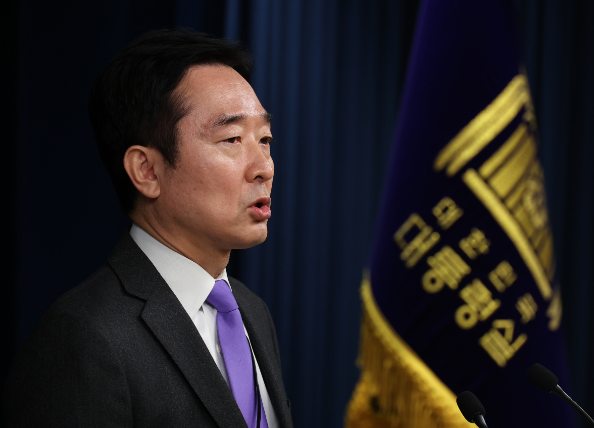 ▲대통령실 신임 대변인에 임명된 이도운 전 문화일보 논설위원이 5일 오후 서울 용산 대통령실 청사에서 소감을 밝히고 있다. (연합뉴스)