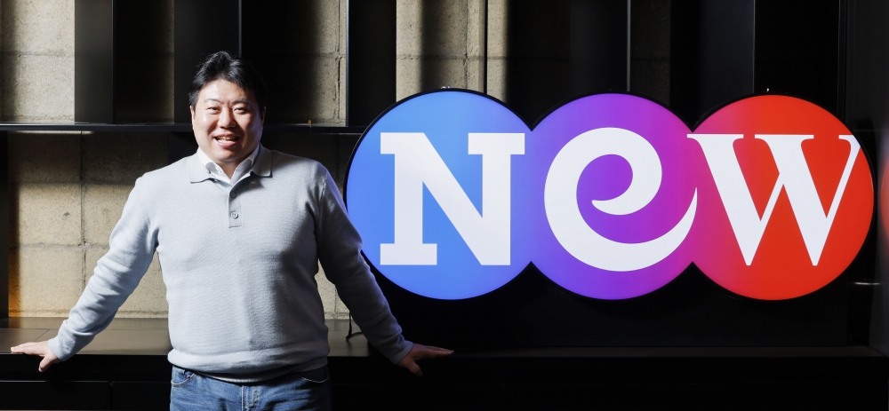 ▲류상헌 NEW 유통전략팀 배급팀장이 8일 서울 강남구 NEW 사옥에서 이투데이와 인터뷰에 앞서 포즈를 취하고 있다. 조현호 기자 hyunho@ (이투데이DB)