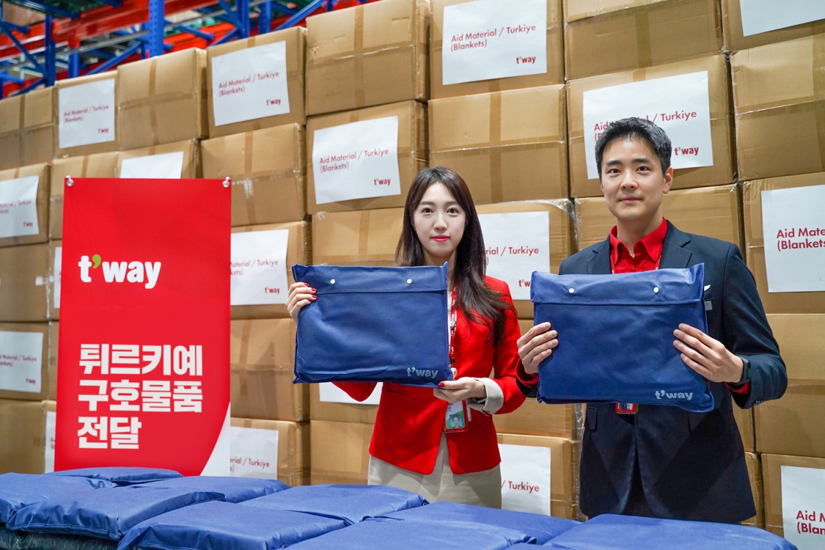▲티웨이항공은 튀르키예 지진 피해 지역으로 기내 판매용 담요 2000장을 지원하기로 했다. (사진제공=티웨이항공)