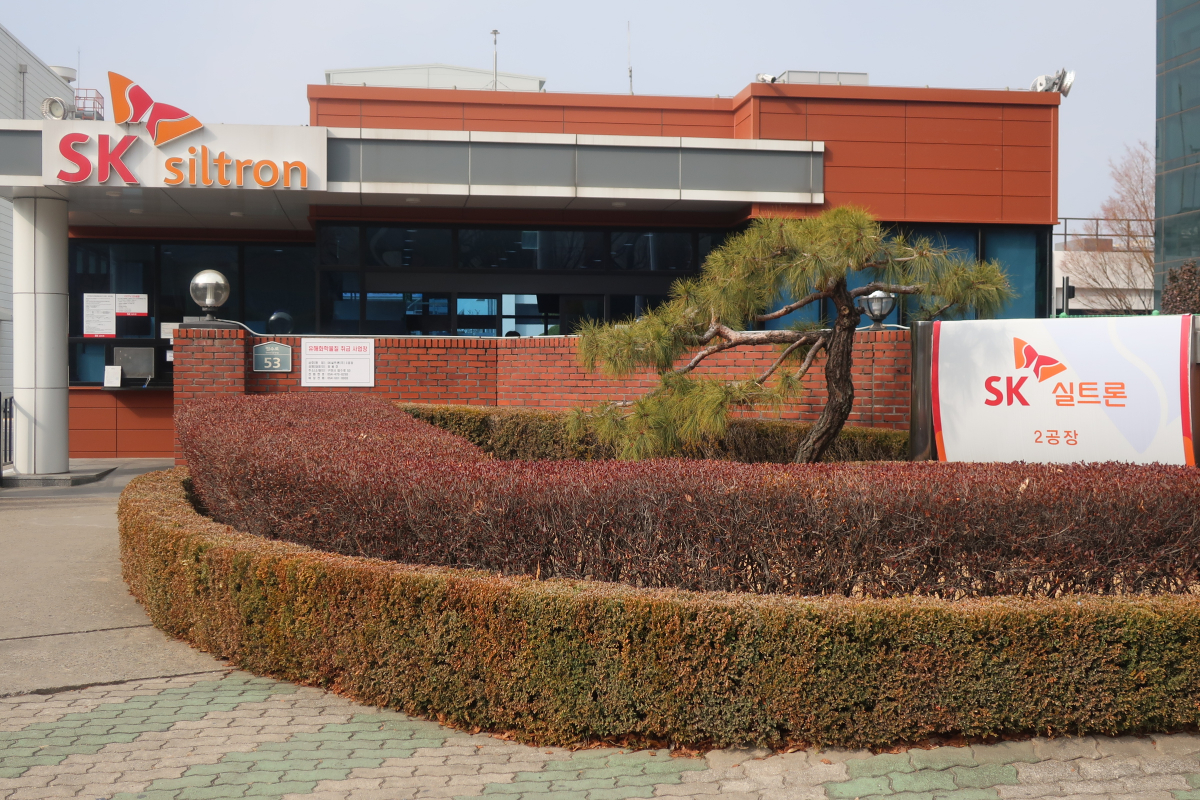 ▲17일 오전 방문한 경북 구미 SK실트론 2공장 정문. (사진제공=SK실트론)