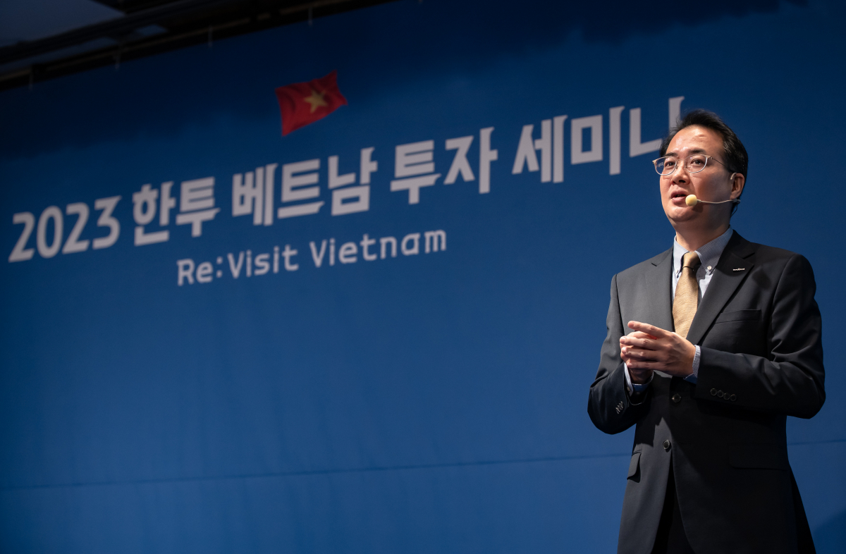 ▲이준상 한국투자신탁운용 베트남법인 주식운용본부장이 23일 열린 ‘한투베트남 투자세미나’에서 발표를 하고 있는 모습. (한국투자신탁운용)