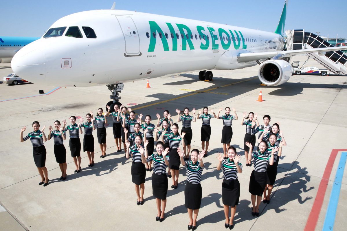 ▲에어서울 캐빈승무원. (사진제공=에어서울)