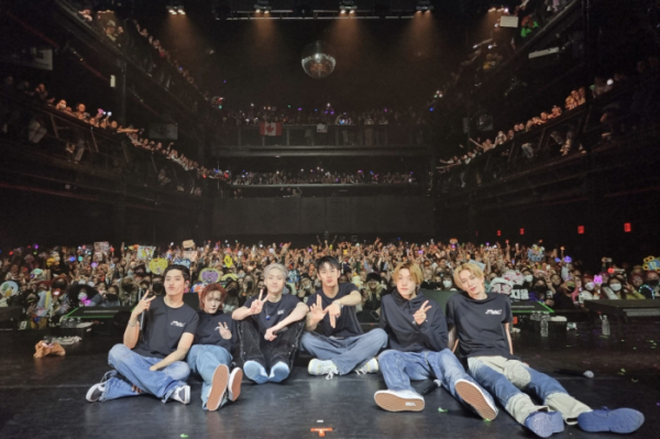 ▲피원하모니X뉴 호프 클럽(사진제공=FNC엔터테인먼트)