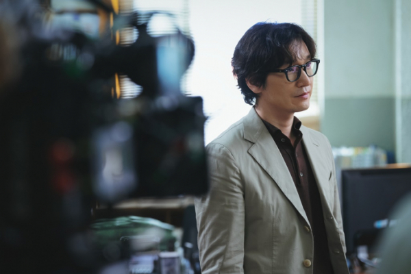 ▲'신성한, 이혼'(사진제공=SLL)